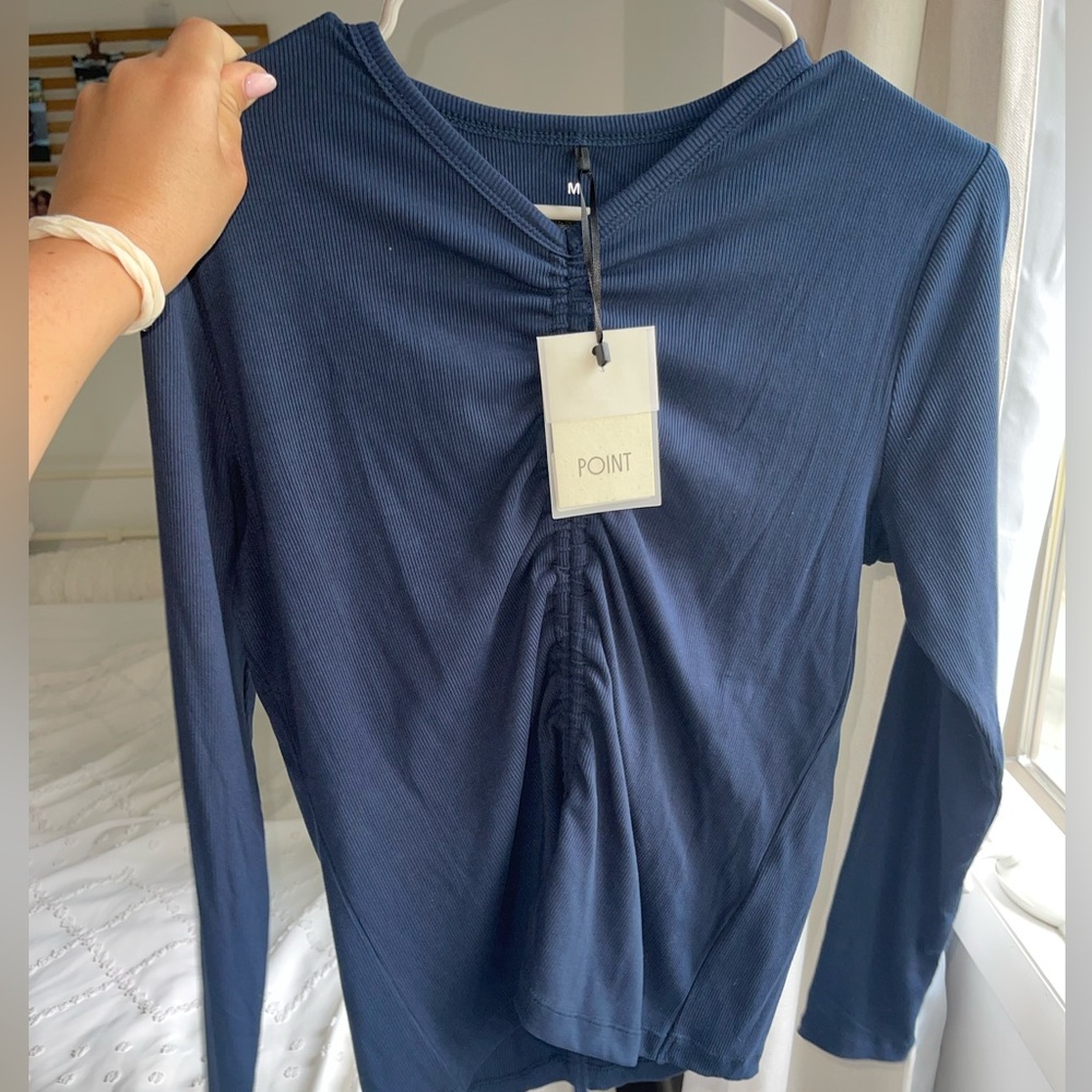 POINT CROP RUCHED TOP - Picture 6 of 8